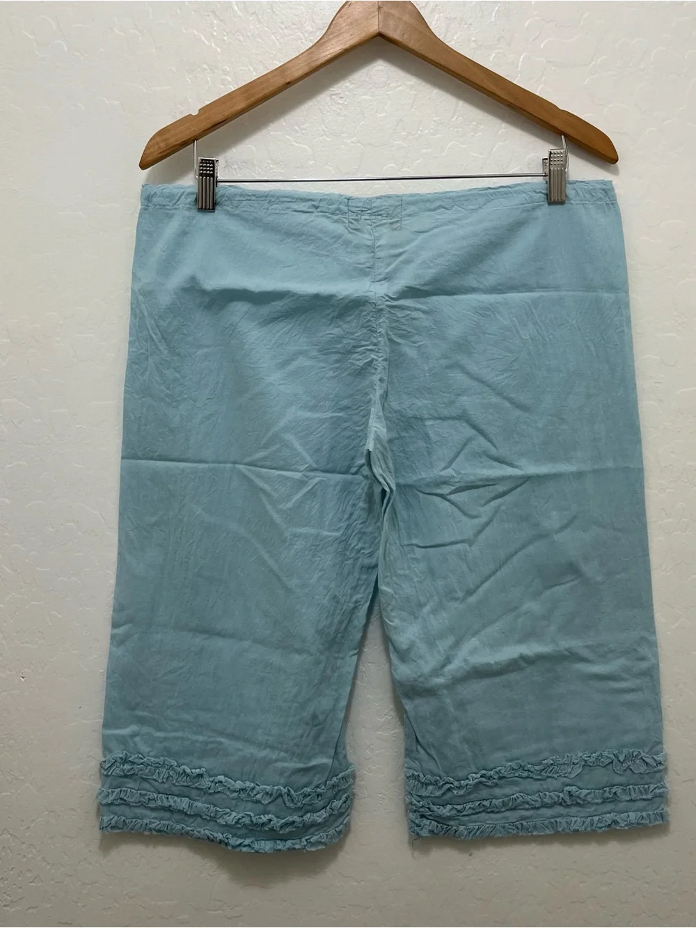 Vtg RARE Juicy Couture Ruffle Capris Coquette Bloomer Pants Y2K Size M Pastel